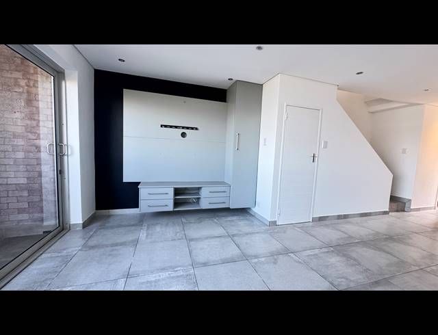 2 BEDROOM APARTMENT FOR SALE IN DURBAN CENTRAL
